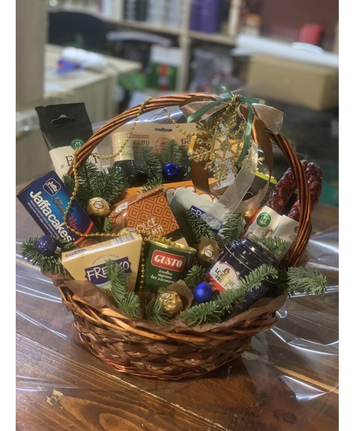 Новогодняя корзина №12