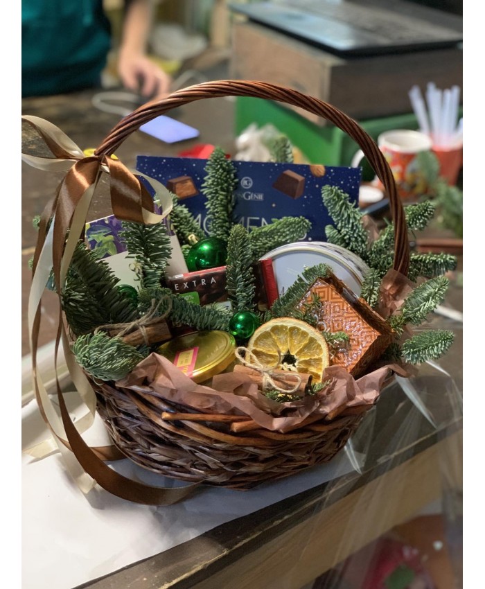 Новогодняя корзина №10