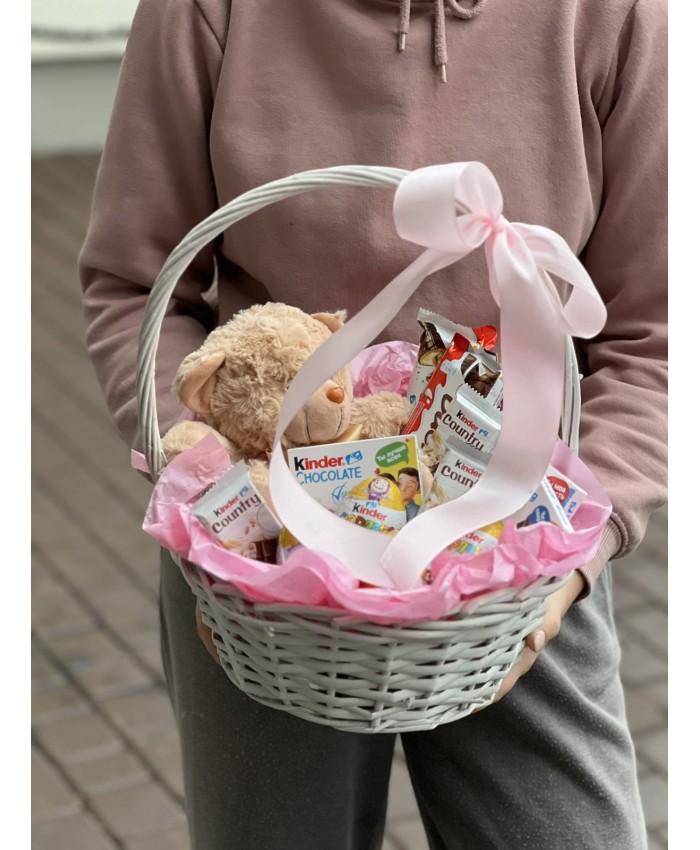 Корзина со сладостями №5