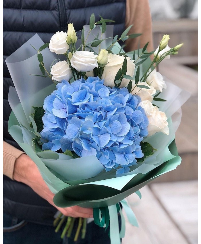 Букет с гортензией "Нежное сердце"